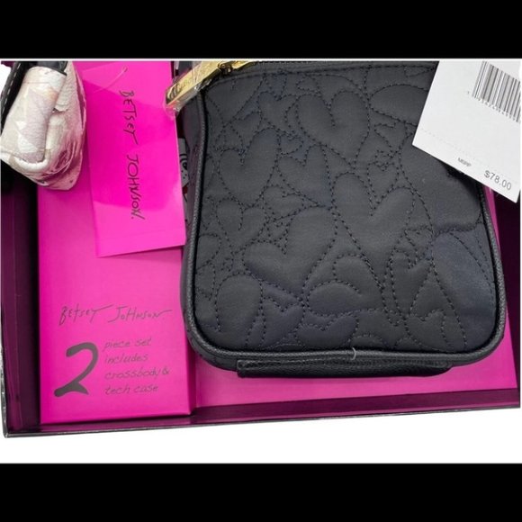 Betsey Johnson Crossbody & Ear Bud Case Women - Picture 3 of 8